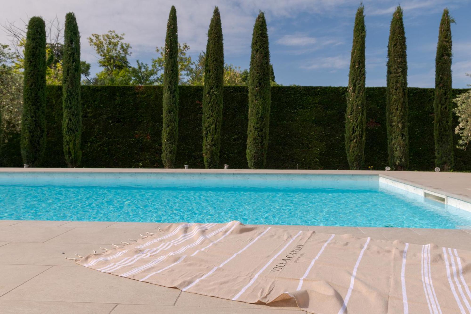 Villa Carini With 3000 Mq Garden & Heated Pool Castelnuovo del Garda Exterior photo